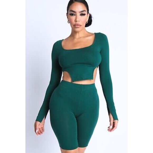 Women Side Cutout Square Neckline Crop Top And Matching Biker Shorts 2 Piece Set - Picture 8 of 9